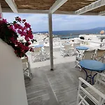 Lefteris Hotel 2*