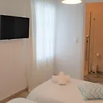 Lefteris Otel
